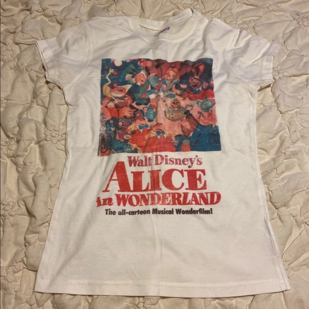 Disney Alice in wonderland shirt